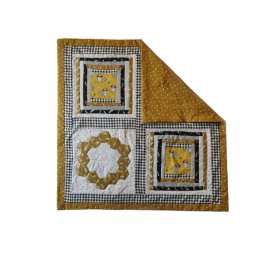 Arrullo bebé con estampado dorado doble cara