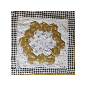 Arrullo con estampado hecho a mano