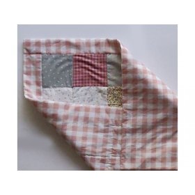 Arrullo para bebé con estampado pink