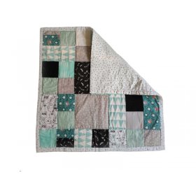 Arrullo para bebé hecho a mano con estampado de estrellas a dos caras